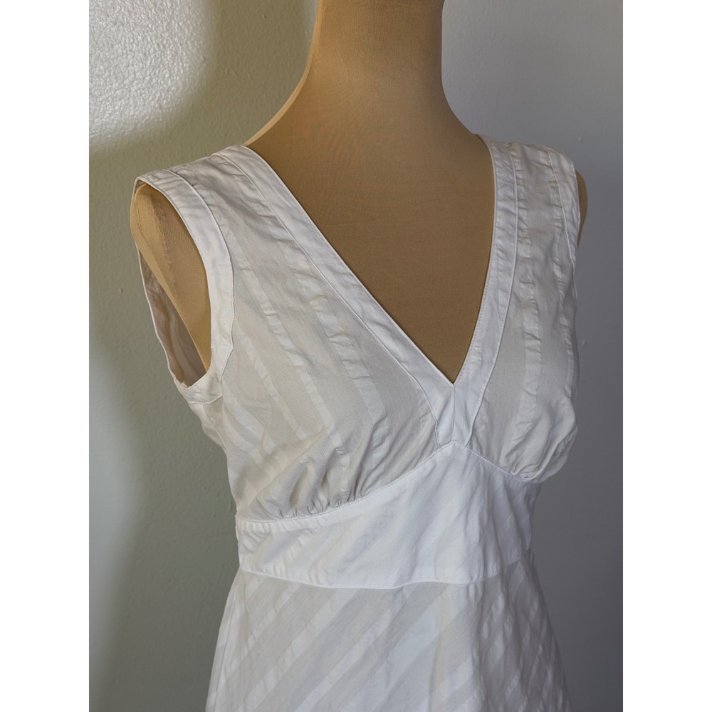 Patagonia Women's White Sleeveless V-Neck Tie Back Dress Small hiking minimalist